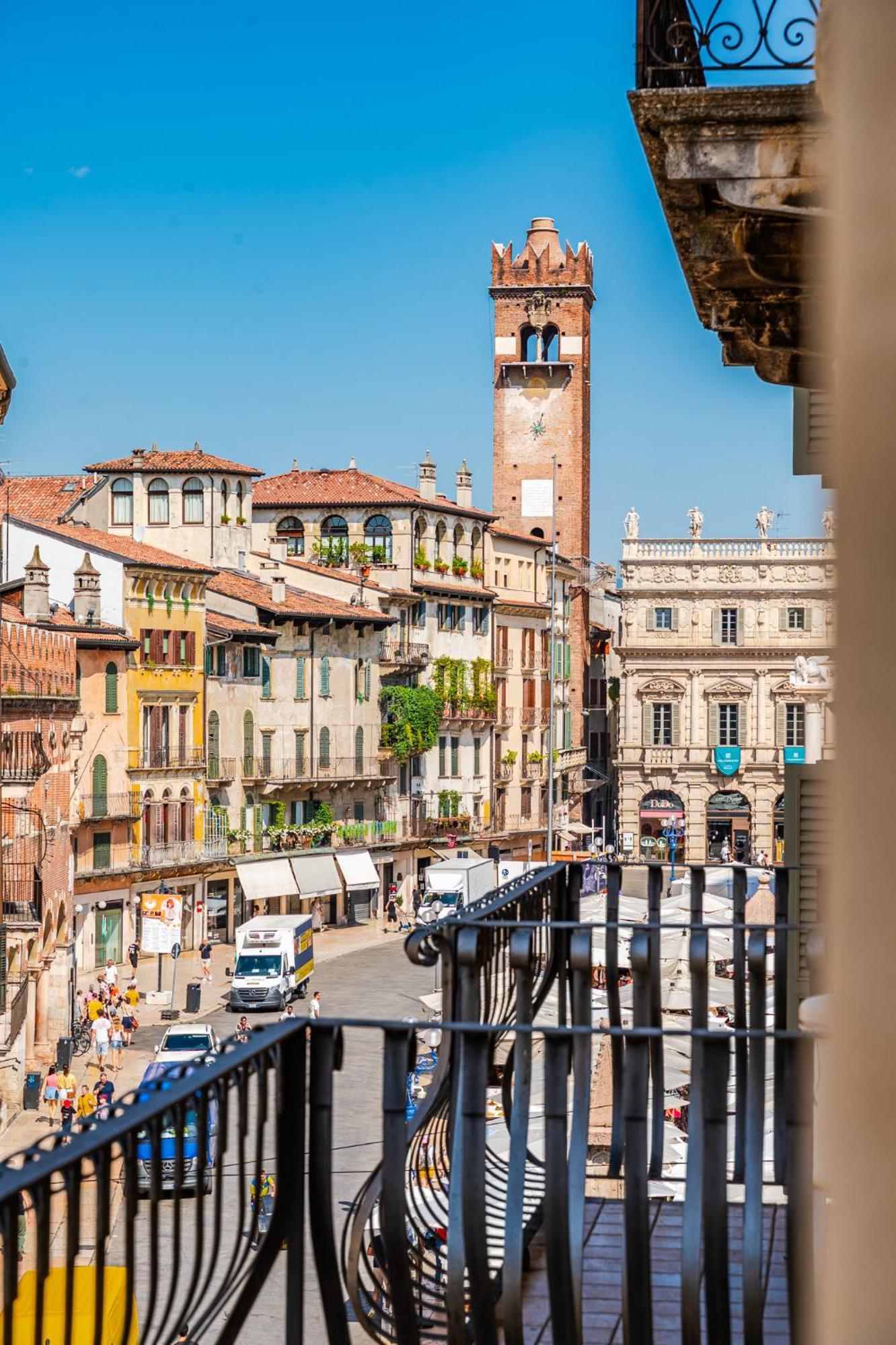 Hoomee Piazza Erbe Lejlighed Verona Eksteriør billede